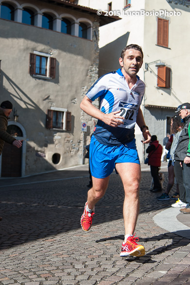 06 aprile 2015