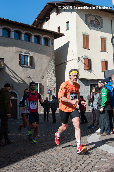 06 aprile 2015