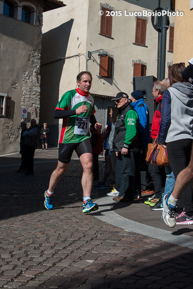 06 aprile 2015
