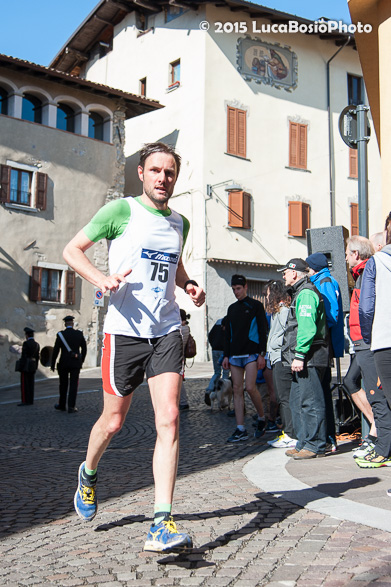06 aprile 2015