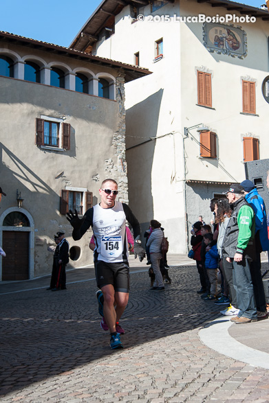 06 aprile 2015