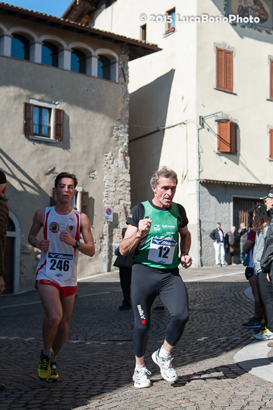06 aprile 2015
