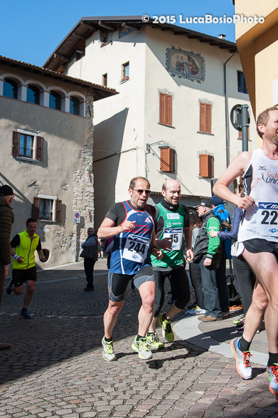 06 aprile 2015